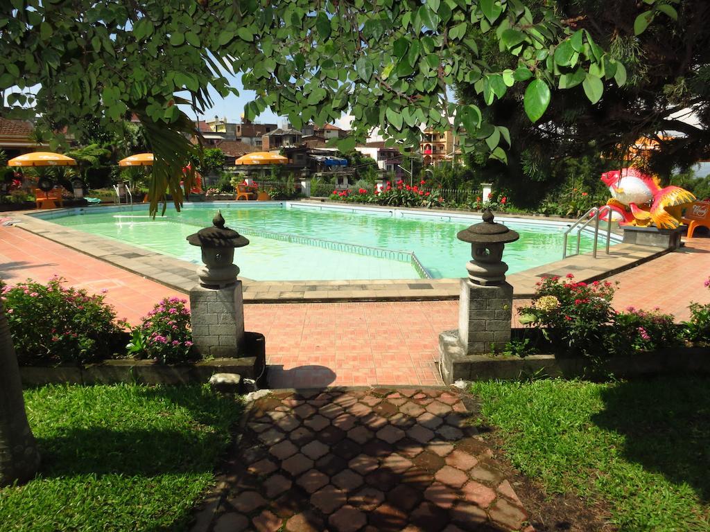 Hotel Selecta Batu  Buitenkant foto