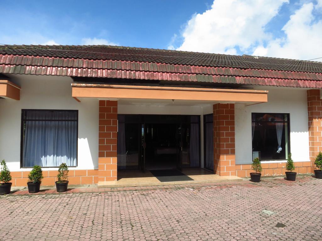 Hotel Selecta Batu  Buitenkant foto