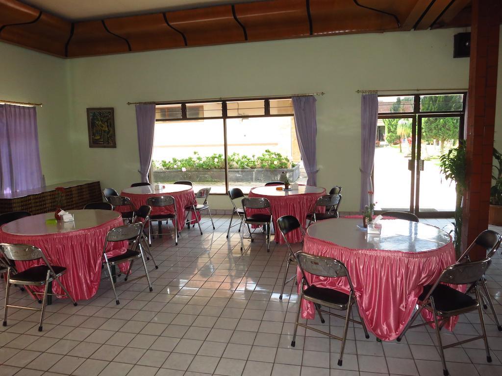 Hotel Selecta Batu  Buitenkant foto