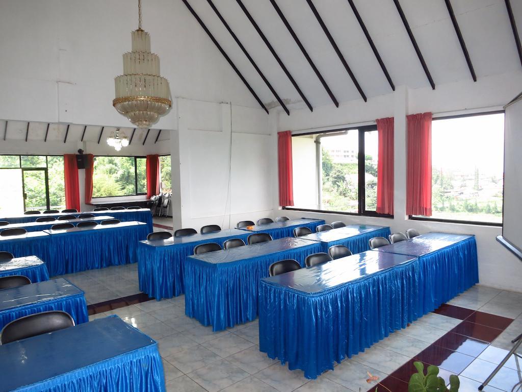 Hotel Selecta Batu  Buitenkant foto