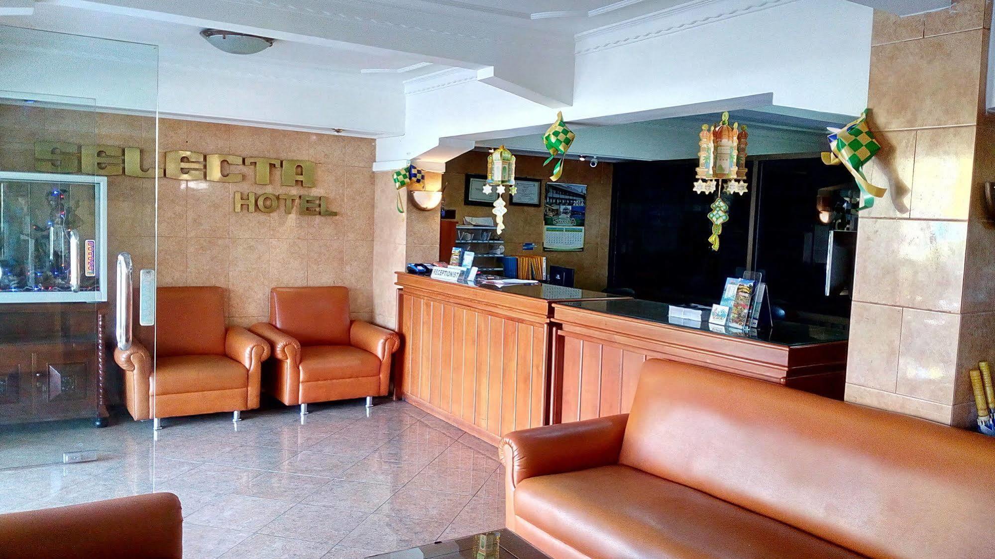 Hotel Selecta Batu  Buitenkant foto